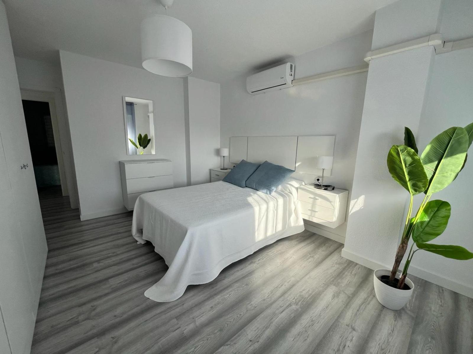 H&H Apartamento Azucena, Parking Gratis กรานาดา ภายนอก รูปภาพ