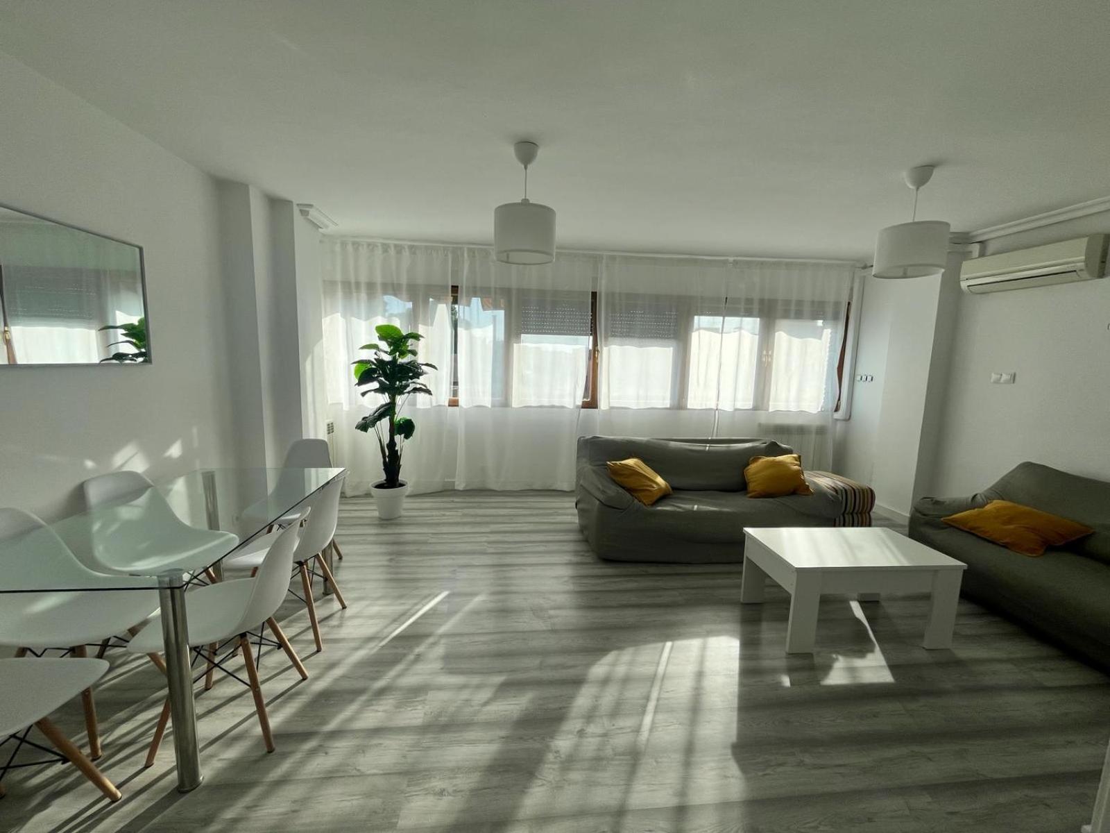 H&H Apartamento Azucena, Parking Gratis กรานาดา ภายนอก รูปภาพ