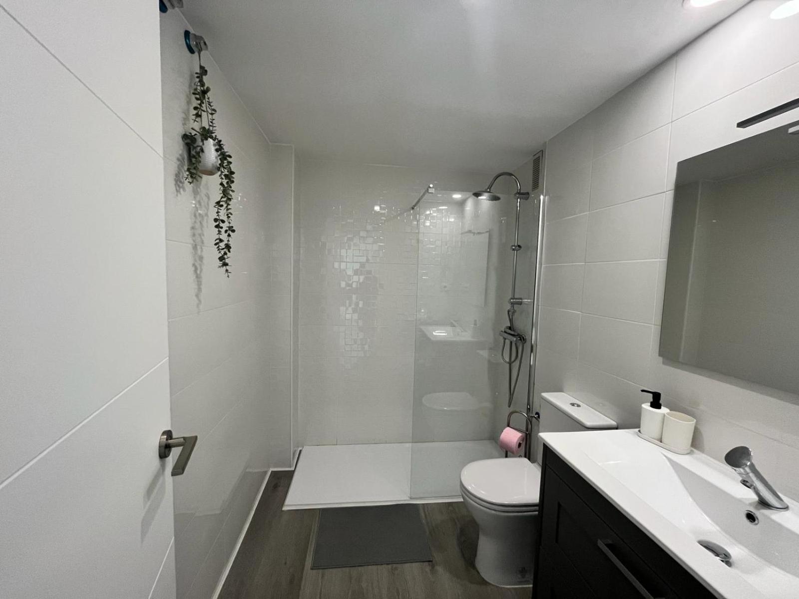 H&H Apartamento Azucena, Parking Gratis กรานาดา ภายนอก รูปภาพ