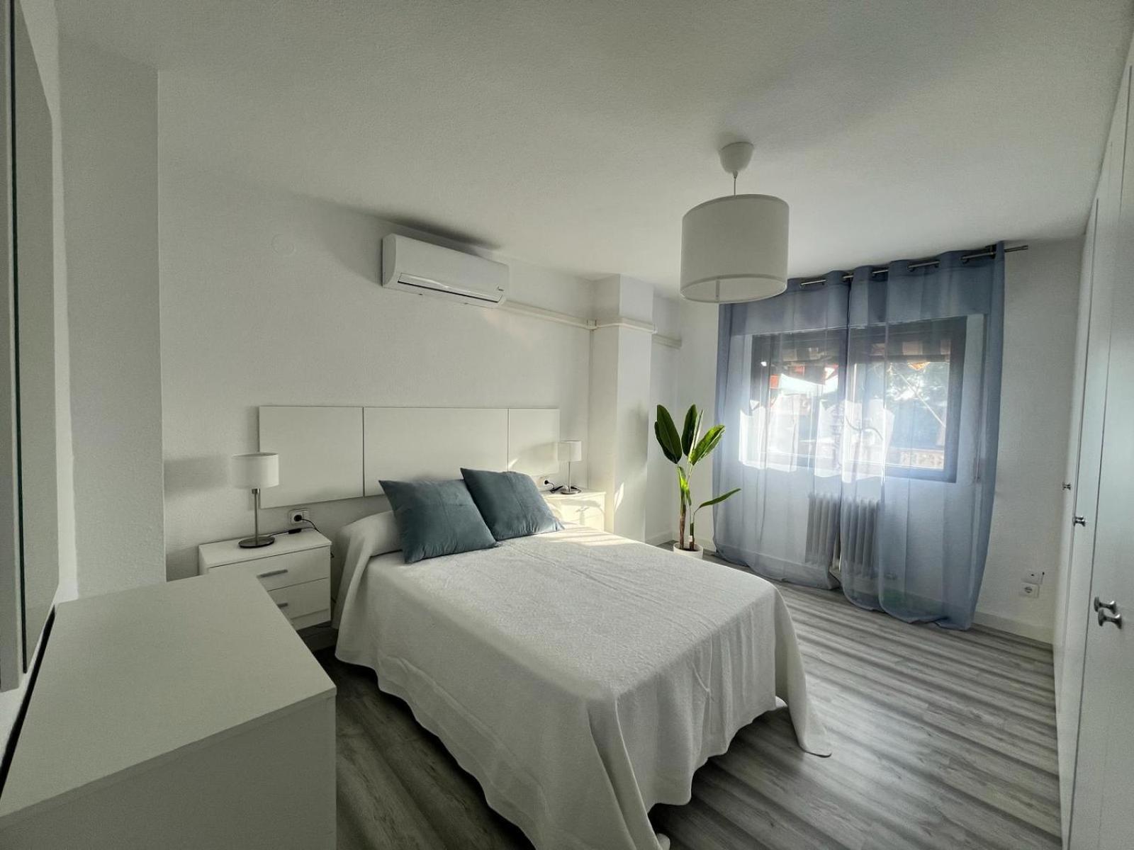 H&H Apartamento Azucena, Parking Gratis กรานาดา ภายนอก รูปภาพ